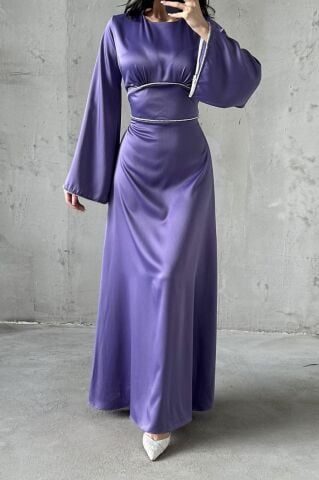 Kolları ve Beli İnci Taş Detaylı  Volan Kol Saten Tesettür Abiye Lila