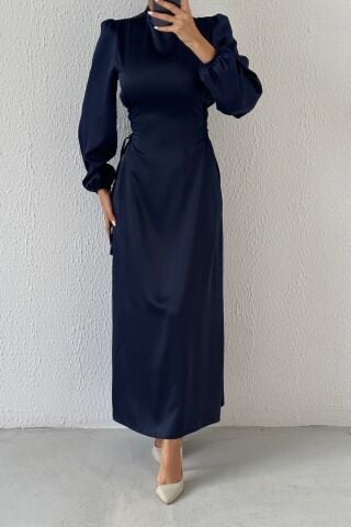 Belden Bağlama Detaylı Saten Tesettür Abiye Lacivert