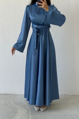 Akıcı Zarafet: Volan Kol Saten Tesettür Abiye İndigo