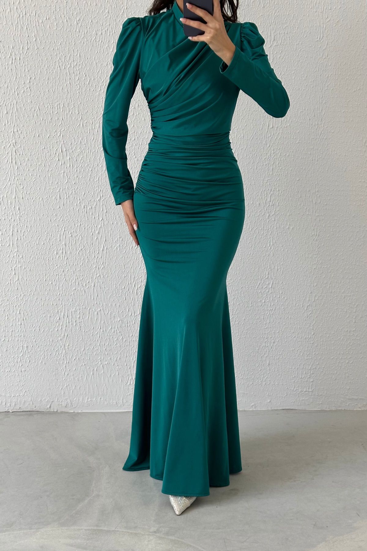 Basic Fish Model Sendi Fabric Hijab Evening Dress Emerald Green