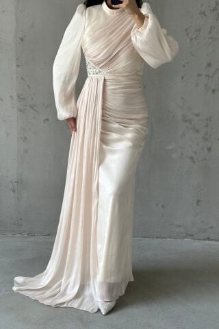 Drape ve Kuyruk Detaylı Tesettür Abiye Taş