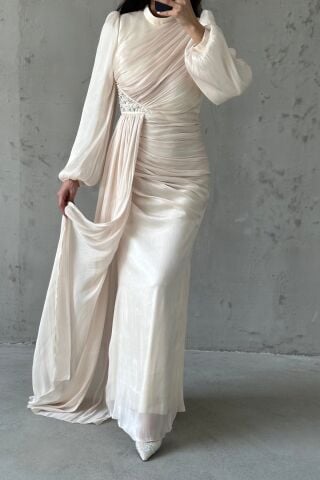 Drape ve Kuyruk Detaylı Tesettür Abiye Taş