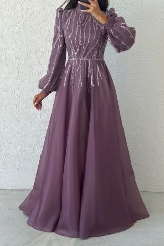 Sonsuz Şıklık: Organze İşlemeli Tesettür Abiye Lila