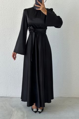 Akıcı Zarafet: Volan Kol Saten Tesettür Abiye Siyah