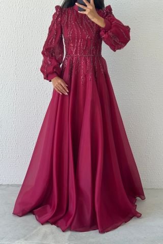 Sonsuz Şıklık: Organze İşlemeli Tesettür Abiye Bordo