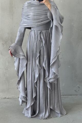 Volan Detaylı Fırfırlı Janjan Tesettür Abiye Gri