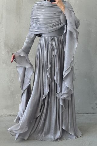 Volan Detaylı Fırfırlı Janjan Tesettür Abiye Gri