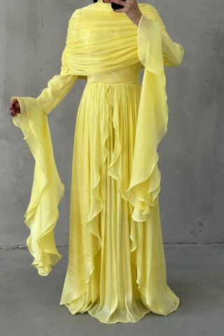 Volan Detaylı Fırfırlı Janjan Tesettür Abiye Sarı