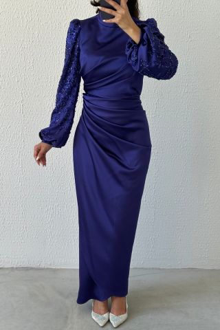 Belden Büzgü Detayıyla Modern Tasarım Saten Tesettür Abiye Saks Mavisi