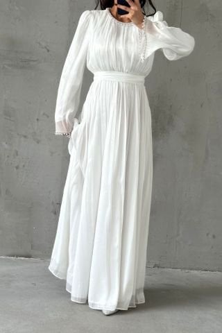 İncilerle Süslenmiş Akıcı Organze Kumaş Tesettür Abiye Ekru