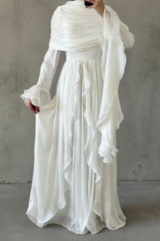 Volan Detaylı Fırfırlı Janjan Tesettür Abiye Beyaz