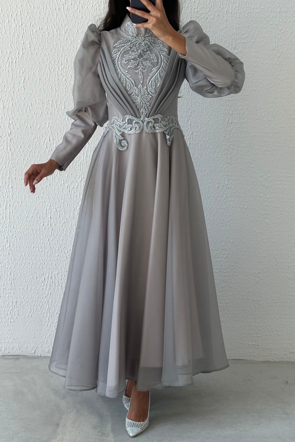 Elegant Embroidered Organza Hijab Evening Dress Gray
