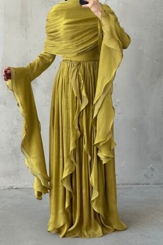 Volan Detaylı Fırfırlı Janjan Tesettür Abiye Yağ Yeşili