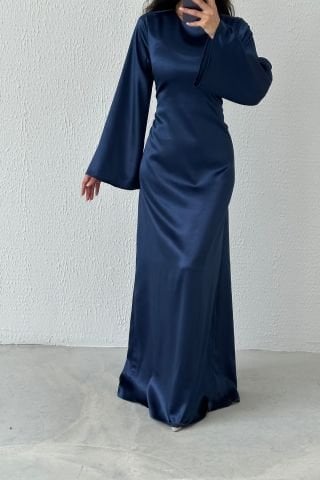 Arkadan Bağlama Detaylı Basic Parlak Saten Tesettür Abiye Lacivert