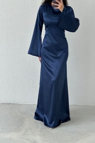 Arkadan Bağlama Detaylı Basic Parlak Saten Tesettür Abiye Lacivert