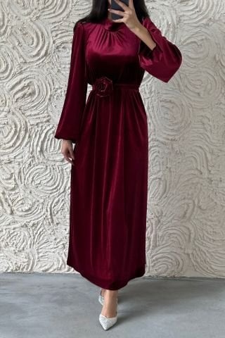 Zarif Kadife Çiçek Kemerli Tesettür Abiye Bordo