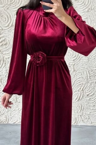 Zarif Kadife Çiçek Kemerli Tesettür Abiye Bordo