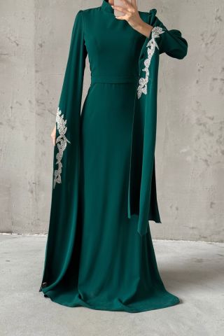 Crepe Fabric Stone Detailed Cape Sleeve Hijab Evening Dress Green