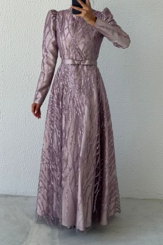 Pul Parıltılı İnce Desenlerle Kemerli Tesettür Abiye