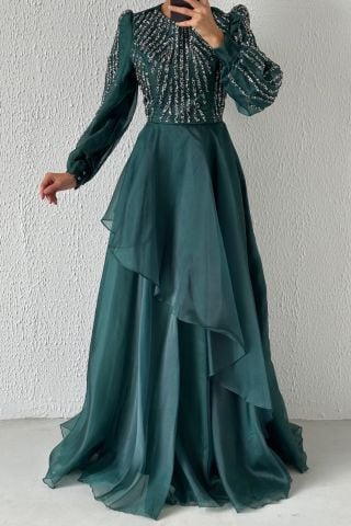 Üstü İşlemeli Fırfır Detaylı Organze Tesettür Abiye Yeşil