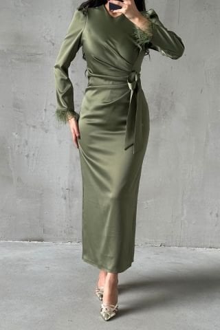 Kolu Tüylü Kalem Saten Tesettür Abiye Haki