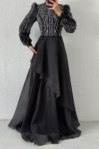 Üstü İşlemeli Fırfır Detaylı Organze Tesettür Abiye Siyah