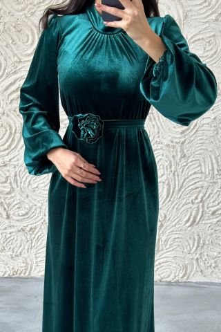 Zarif Kadife Çiçek Kemerli Tesettür Abiye Yeşil