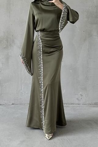 Dökümlü Kol Işıltılı İşlemeli Saten Tesettür Abiye Haki