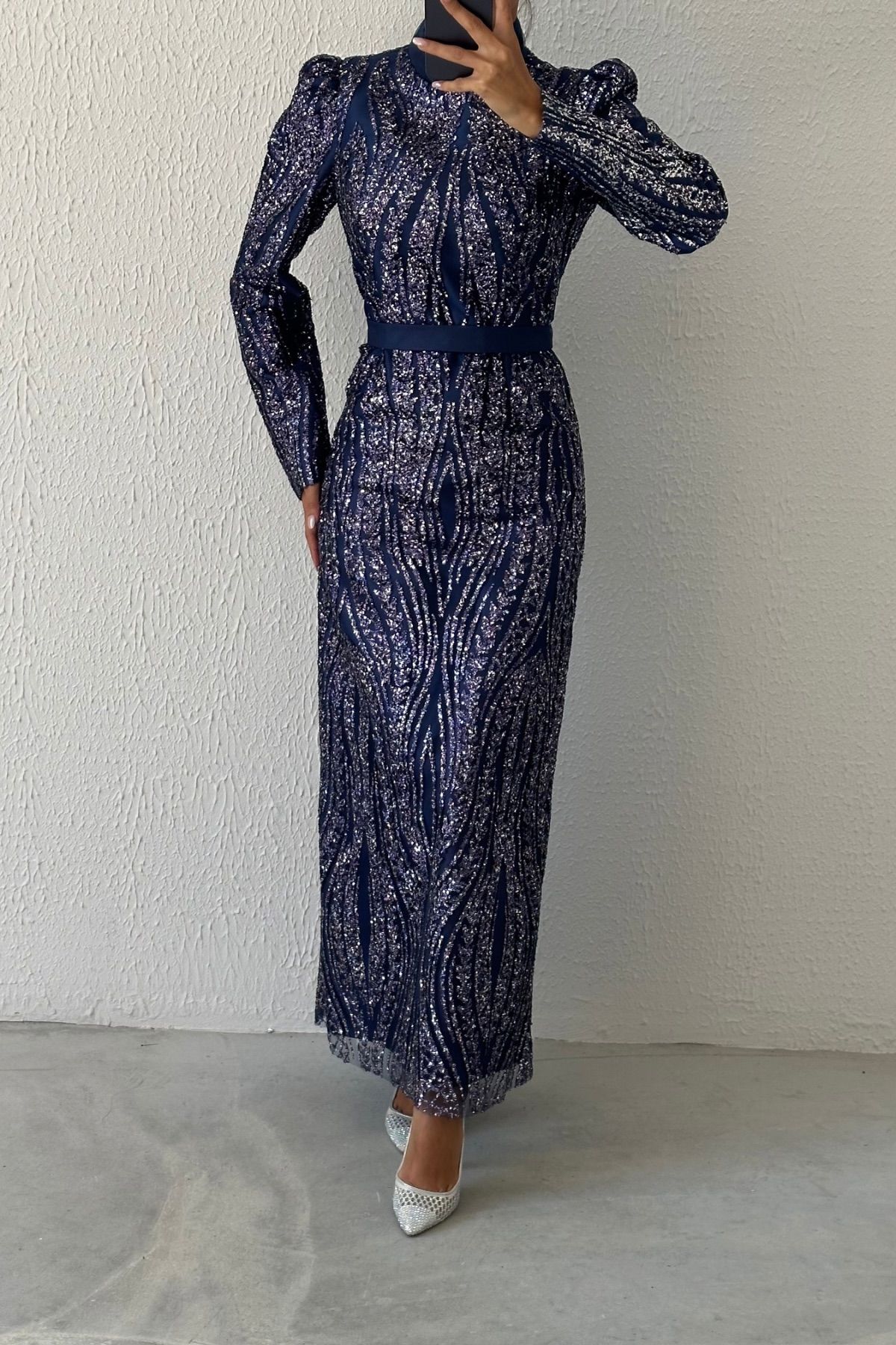 Elegant Sequined Belt Detailed Hijab Evening Dress Navy Blue