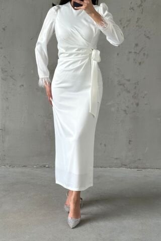 Kolu Tüylü Kalem Saten Tesettür Abiye Ekru