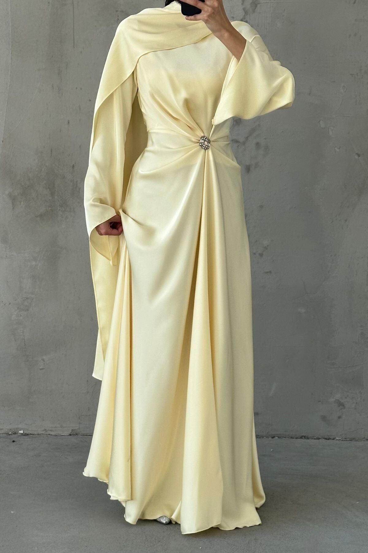 Flowing Fabric and Brooch Detailed Satin Hijab Evening Dress Yellow