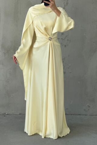 Flowing Fabric and Brooch Detailed Satin Hijab Evening Dress Yellow