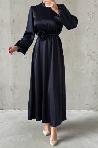 Saten Kumaş Gül Detaylı Tesettür Abiye Lacivert