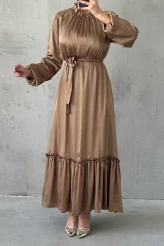İnce Kemer Ve Fırfır Etek Saten Tesettür Abiye Bakır