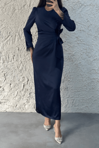 Kolu Tüylü Kalem Saten Tesettür Abiye Lacivert