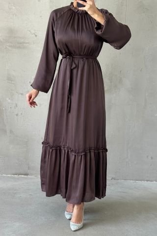 İnce Kemer Ve Fırfır Etek Saten Tesettür Abiye Kahverengi