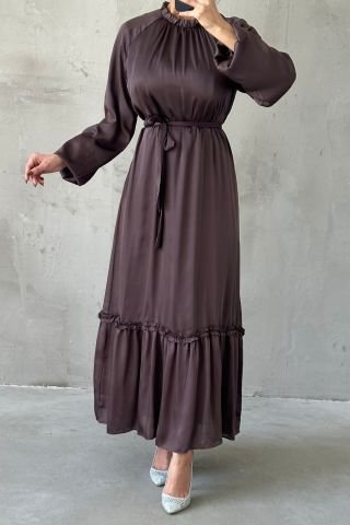 İnce Kemer Ve Fırfır Etek Saten Tesettür Abiye Kahverengi