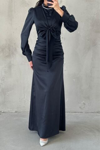 Kusursuz Detaylar Saten Tesettür Abiye Siyah