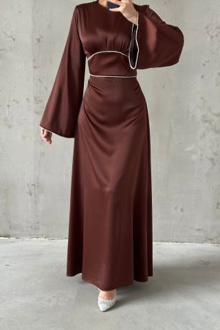 Kolları ve Beli İnci Taş Detaylı  Volan Kol Saten Tesettür Abiye Kahverengi