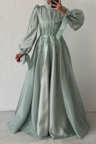 Rahat Bağlamalı Kol Detaylı Organze Tesettür Abiye Mint Yeşili