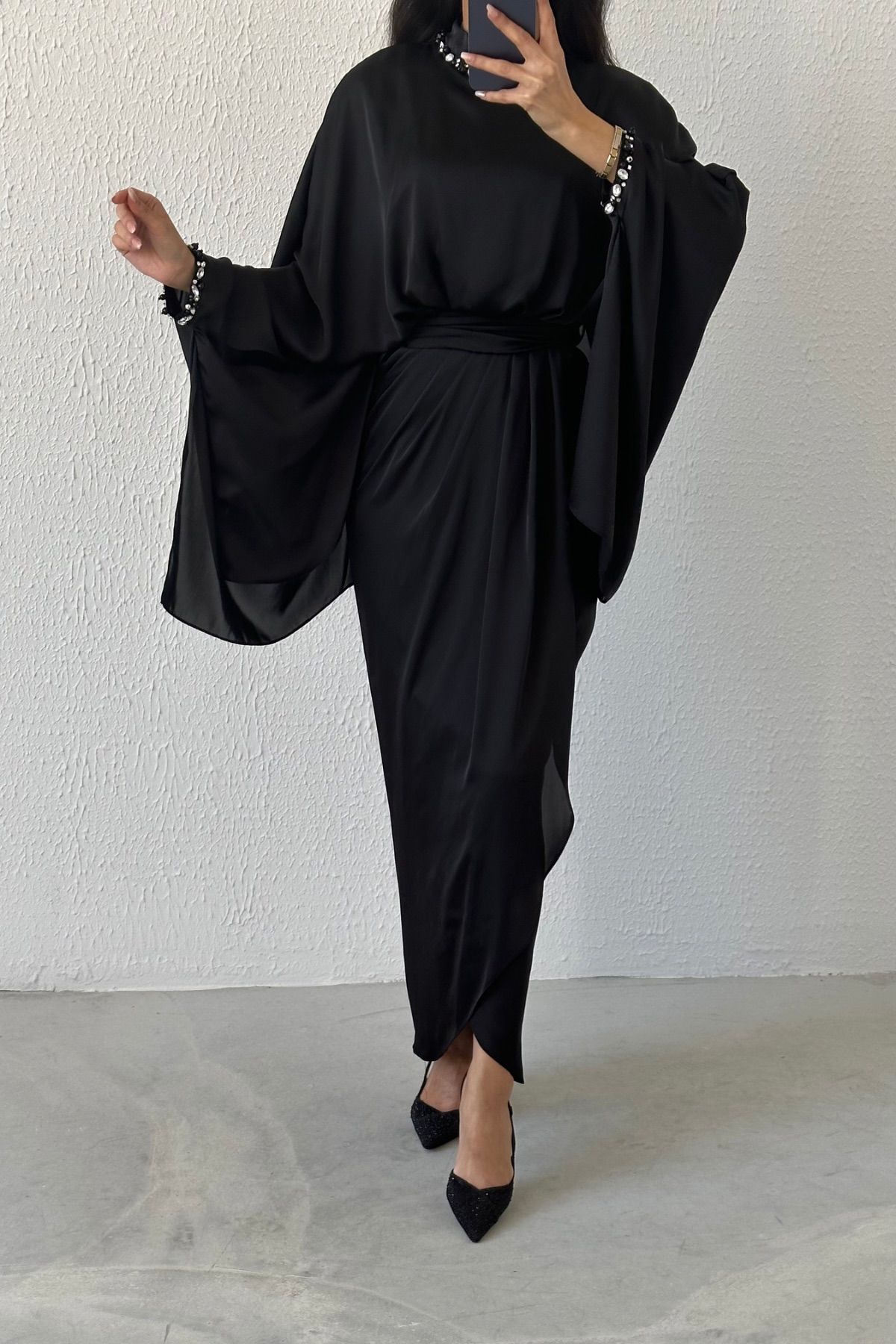 Eşsiz Tasarım Yarasa Model Saten Tesetür Abiye Siyah