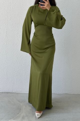 Arkadan Bağlama Detaylı Basic Saten Tesettür Abiye Yağ Yeşili