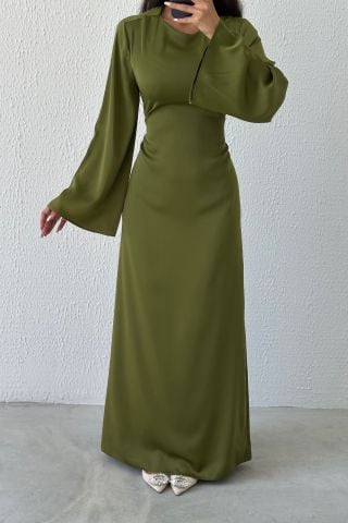 Arkadan Bağlama Detaylı Basic Saten Tesettür Abiye Yağ Yeşili
