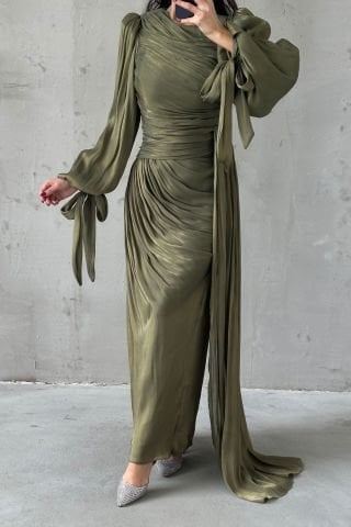 Flowing Fabric Tail Detailed Hijab Evening Dress Khaki