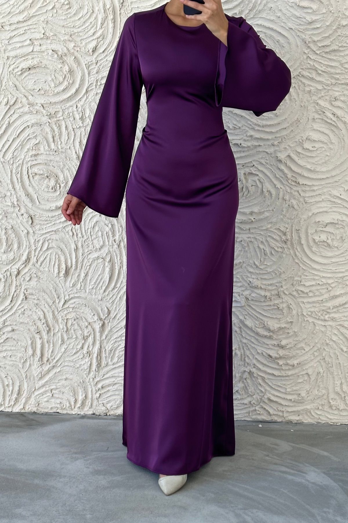 Arkadan Bağlama Detaylı Basic Saten Tesettür Abiye Mor