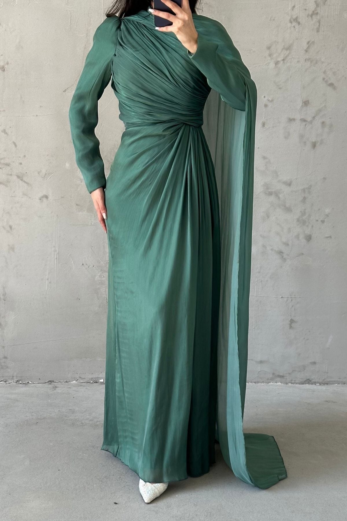 Janjan Hijab Evening Dress with Cape Detail on the Shoulder Pistachio Green