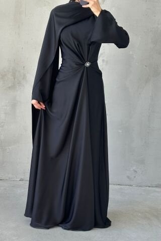 Flowing Fabric and Brooch Detailed Satin Hijab Evening Dress Black