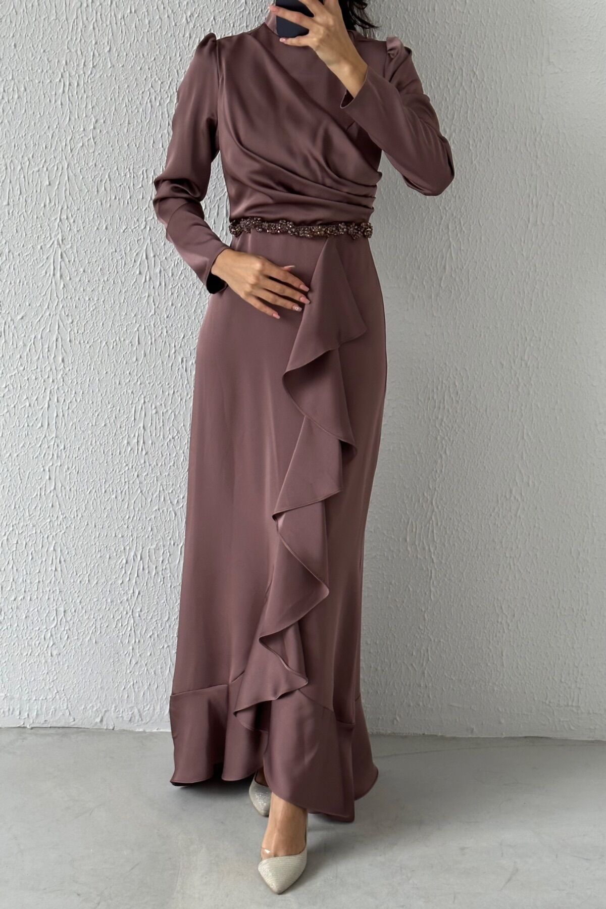 Belden Boncuk Detaylı Saten Tesettür Abiye Açık Vizon