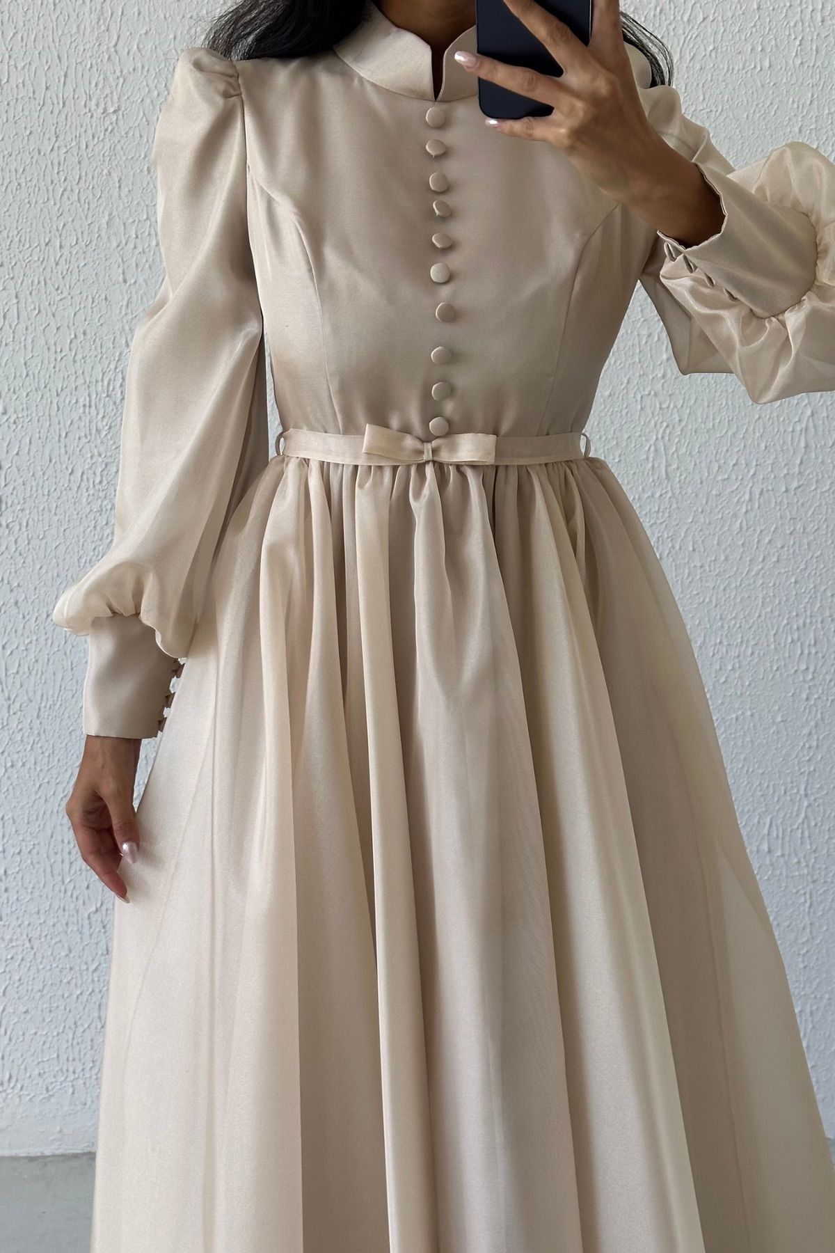 Şık Düğme Detaylı İnce Kemerli Organze Tesettür Abiye Taş