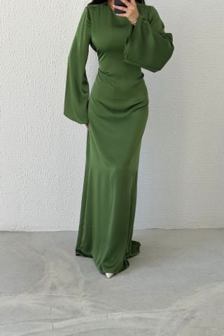 Arkadan Bağlama Detaylı Basic Saten Tesettür Abiye Haki